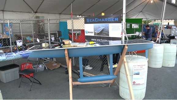 Seacharger на выставке Maker Faire в Сан-Матео, Калифорния 20 мая 2016.